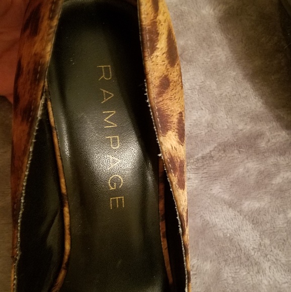 Peep Toe Leopard Heels - Picture 3 of 6